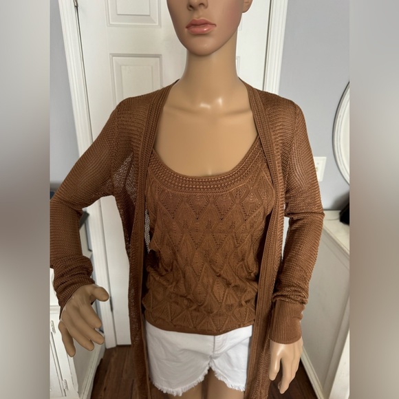 NWT White House Black Market Crochet Belted Coverup Size XS - Picture 3 of 12